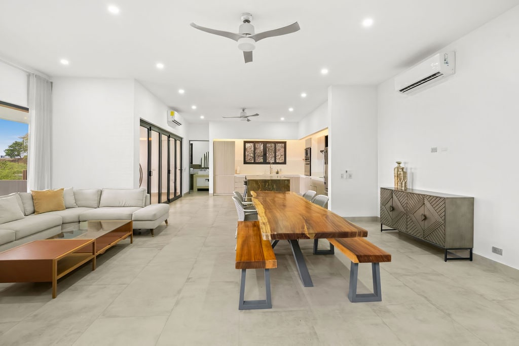Open-Concept Dining Room & Sunset Conversation Lounge